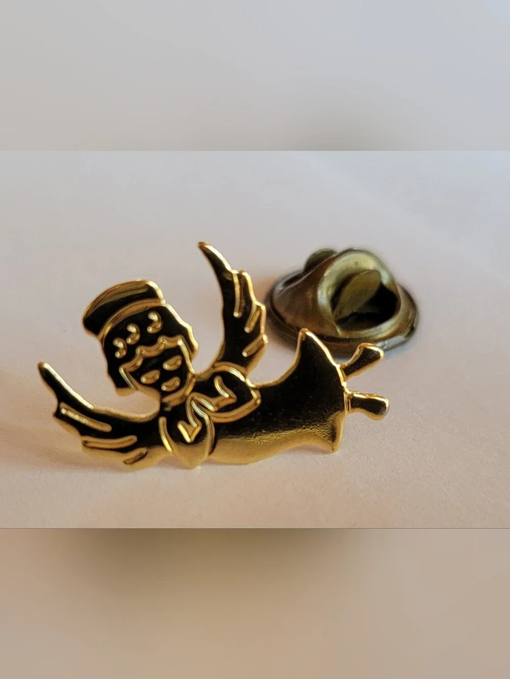 Gold Angel Lapel Pin